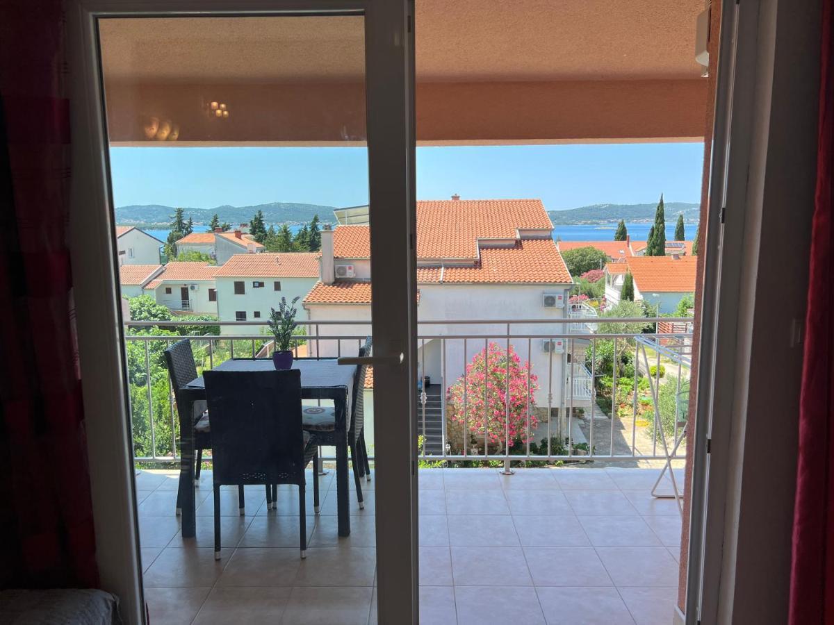 Apartmani Roje Sveti Filip I Jakov Kültér fotó