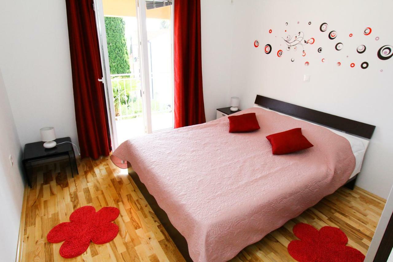 Apartmani Roje Sveti Filip I Jakov Kültér fotó